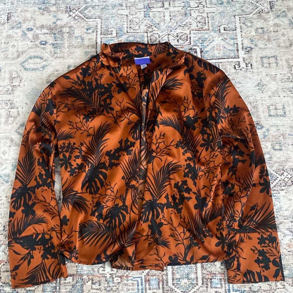 Women’s Medium Future Collective Button Down